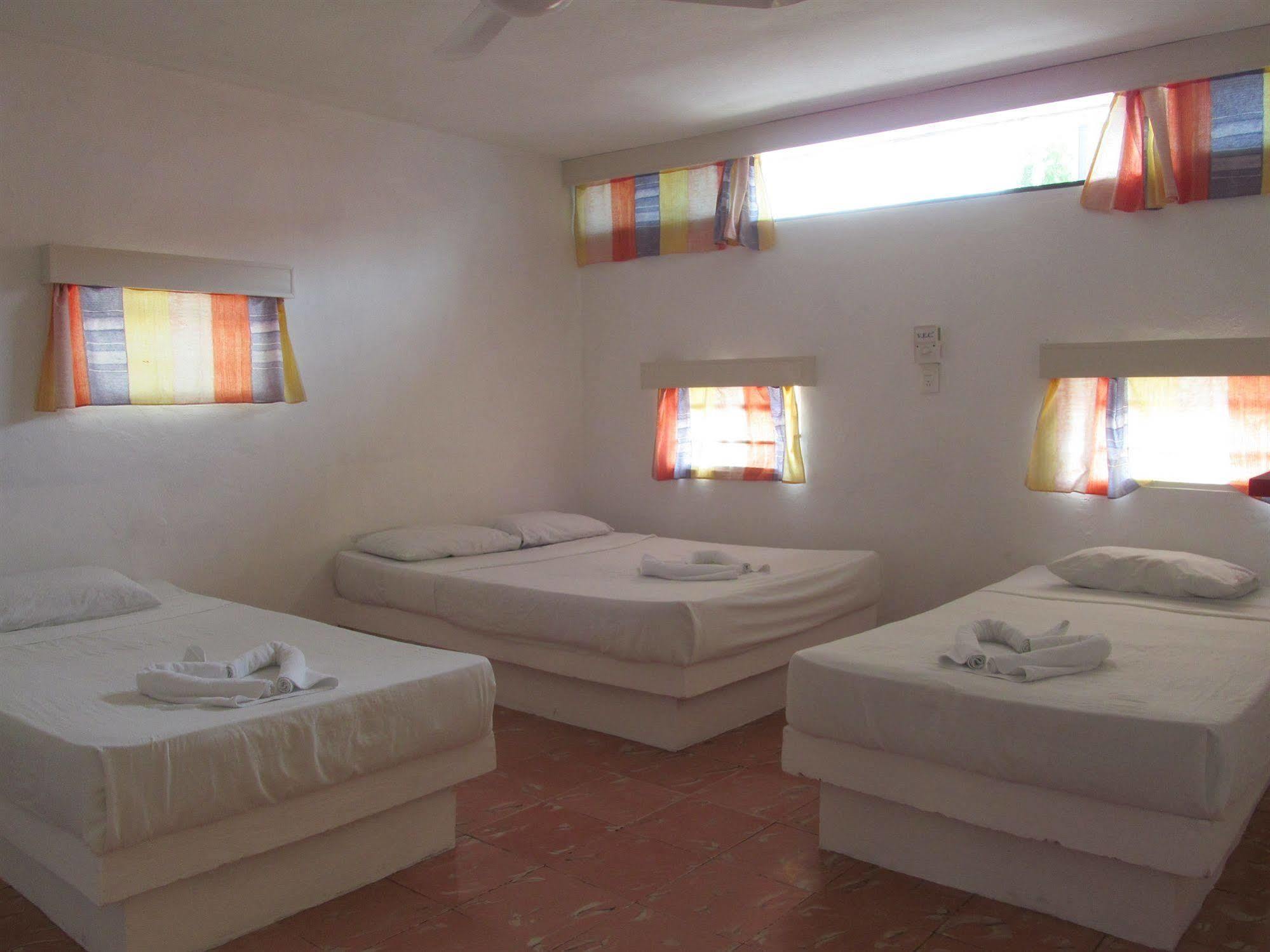 ואיאדוליד Hotel Maria Guadalupe מראה חיצוני תמונה