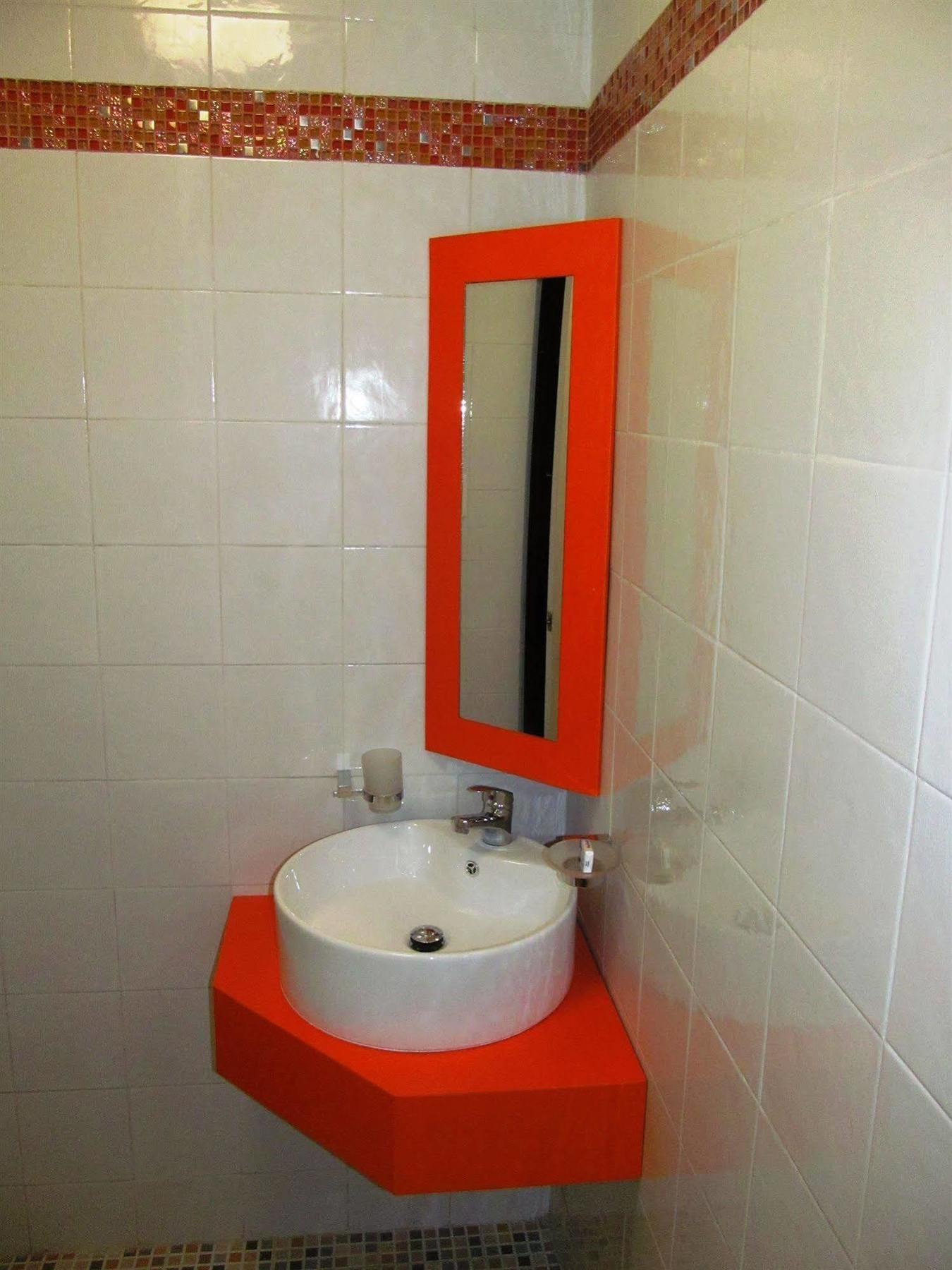 ואיאדוליד Hotel Maria Guadalupe מראה חיצוני תמונה