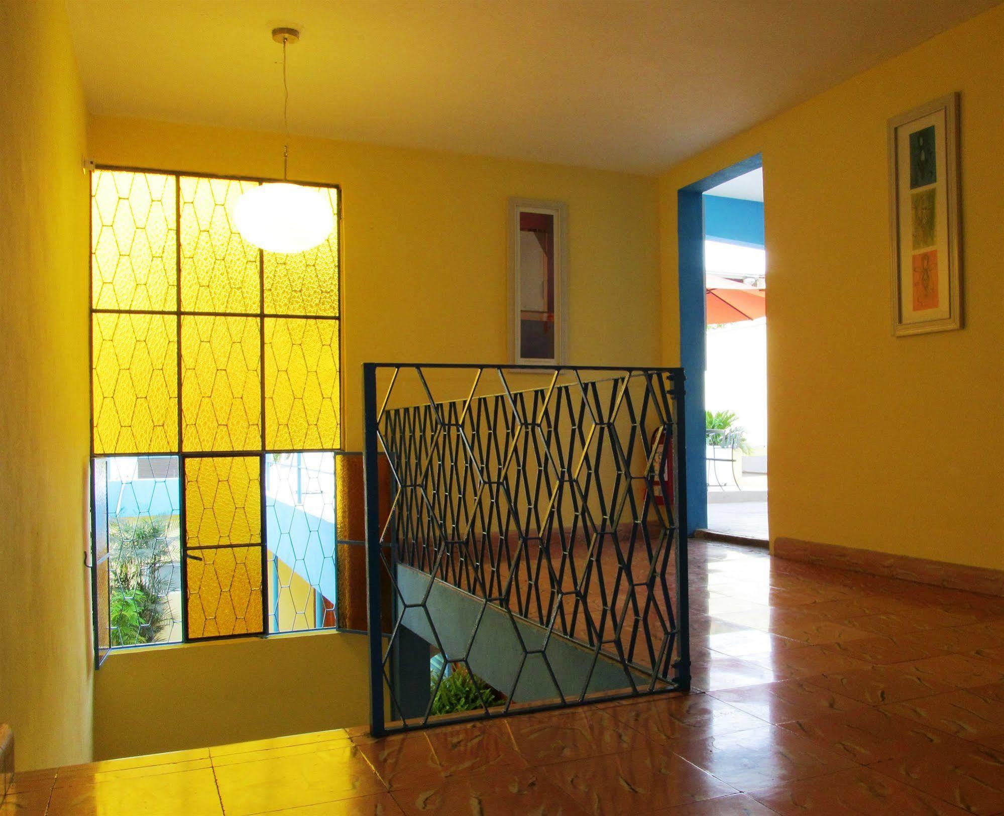 ואיאדוליד Hotel Maria Guadalupe מראה חיצוני תמונה